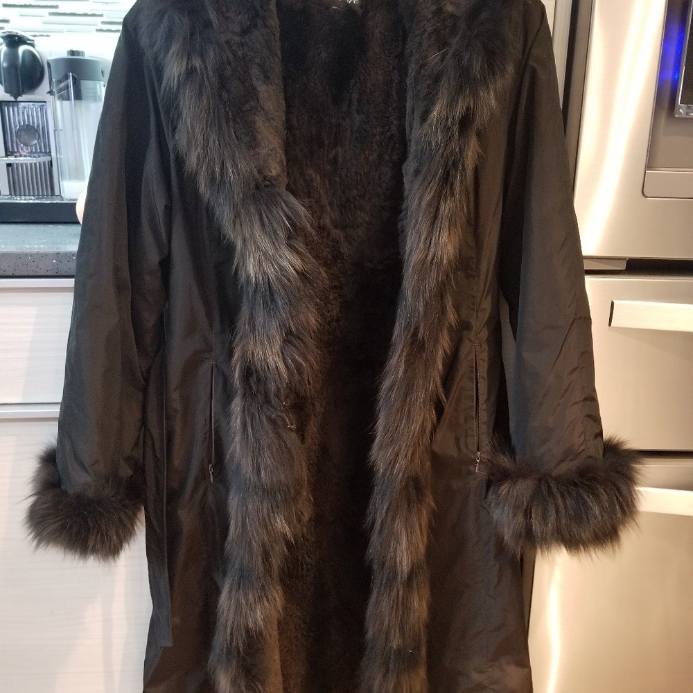 Fur coat - Picture 3 of 3